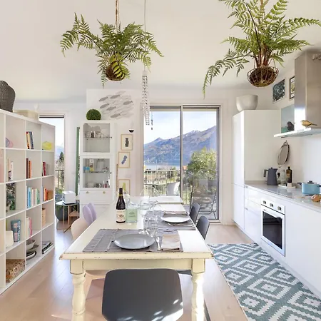 Aria - Boutique With View - Free Late Check-out, Parking, Early Check-in Apartment