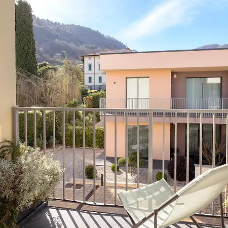 Aria - Boutique With View - Free Late Check-out, Parking, Early Check-in Apartment *